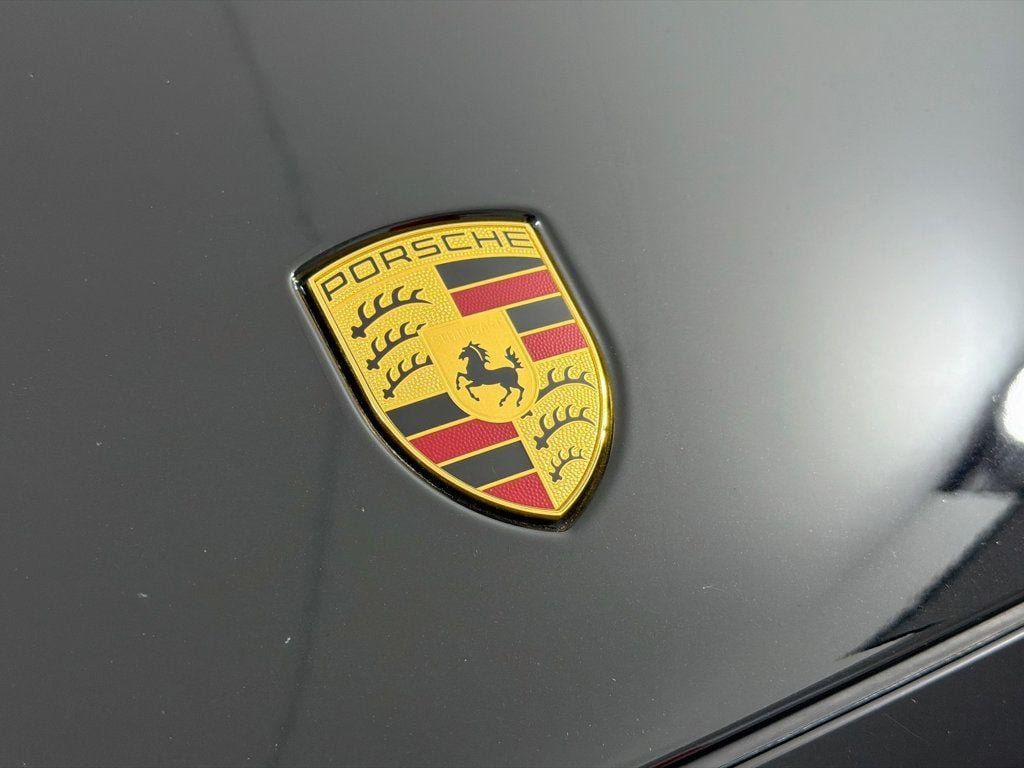 Certified 2024 Porsche Cayenne Coupe AWD/4WD image 32
