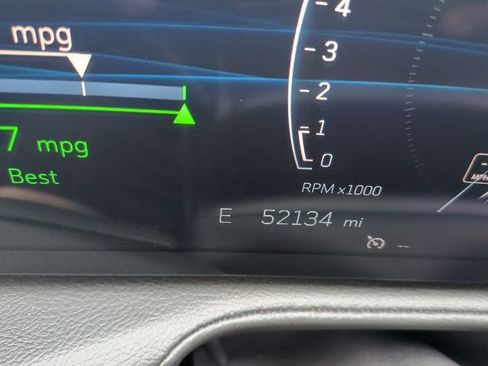 Used 2024 Cadillac XT4 Premium Luxury image 30