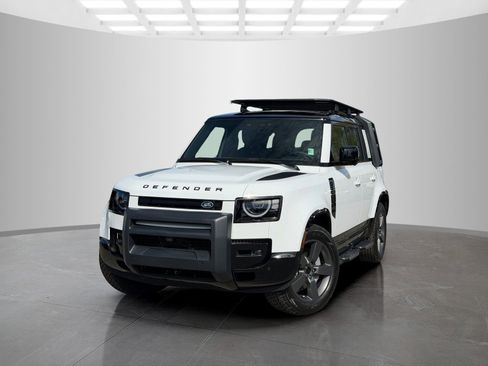 New 2026 Land Rover Defender 110 X-Dynamic SE image 1