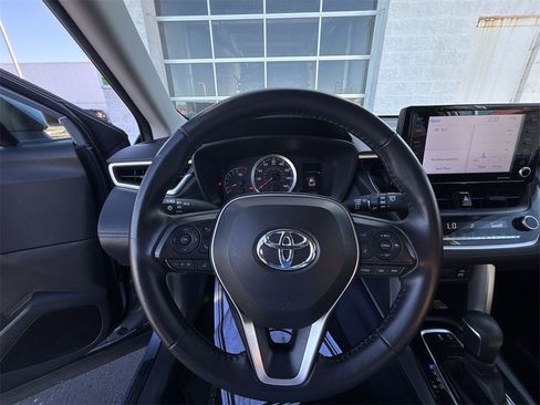 Used 2022 Toyota Corolla Cross LE image 20