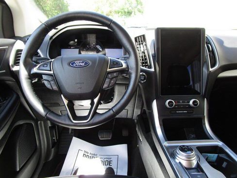 Used 2023 Ford Edge SEL w/ Convenience Package AWD/4WD image 13