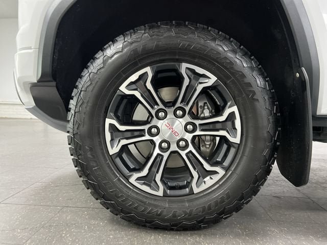 Certified 2023 GMC Canyon AT4 w/ AT4 Premium Package AWD/4WD image 33