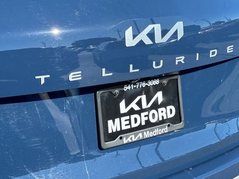 Used 2025 Kia Telluride S AWD/4WD image 29
