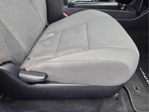 Used 2018 Toyota Tacoma SR w/ SR Convenience Package RWD image 18