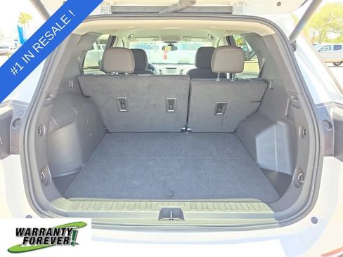 Used 2024 Chevrolet Equinox LT AWD/4WD image 7