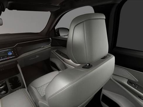 New 2026 Jeep Cherokee Overland w/ Advanced Pro Tech Group AWD/4WD image 7