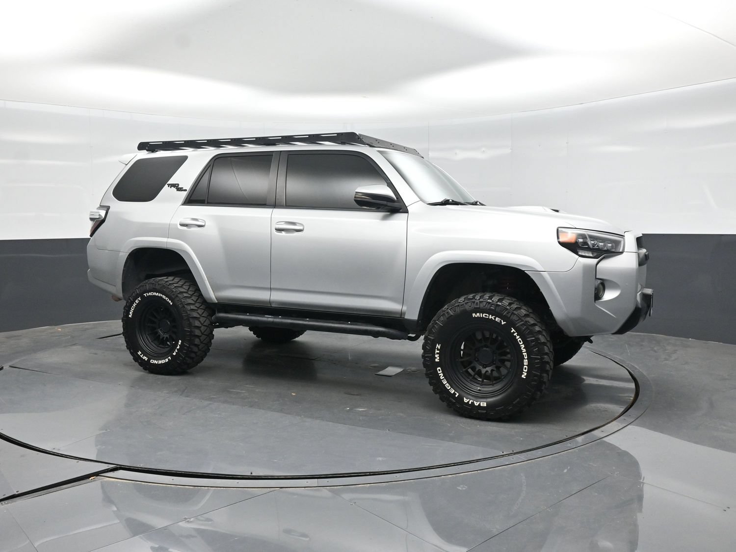 Used 2018 Toyota 4Runner TRD Off-Road Premium AWD/4WD image 13
