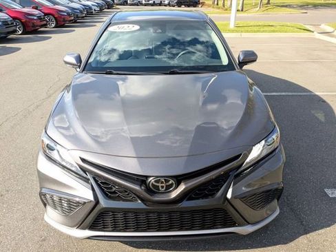 Used 2022 Toyota Camry XSE image 4