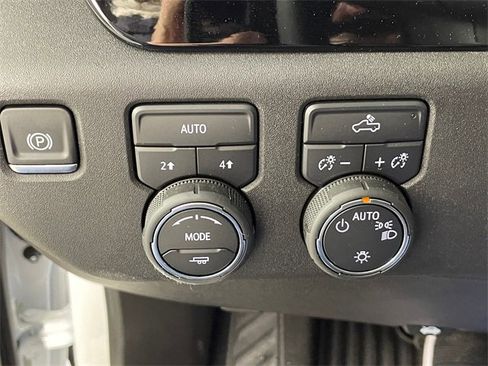 New 2025 Chevrolet Silverado 1500 LT image 12