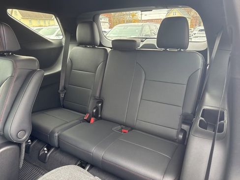 New 2026 Chevrolet Traverse Z71 w/ Enhanced Driving Package image 12
