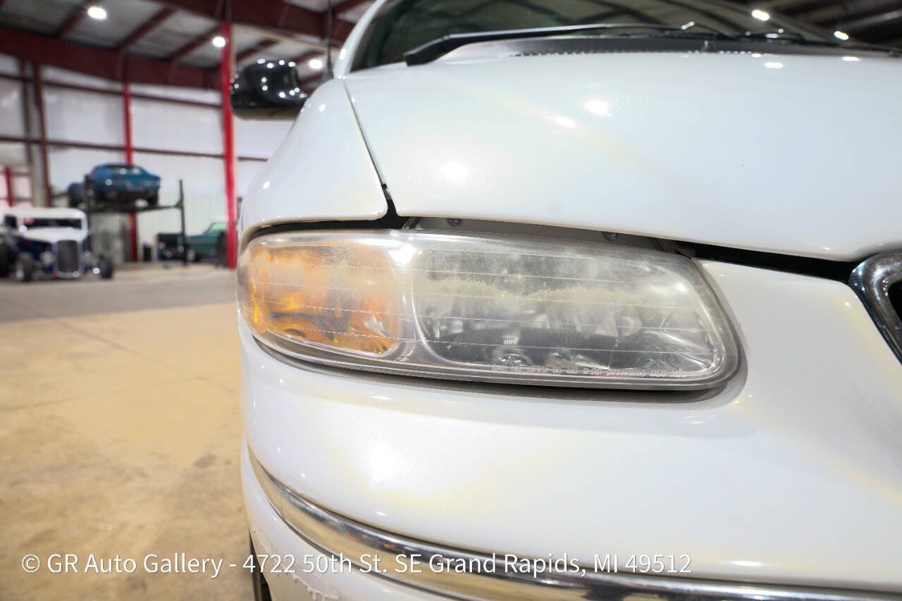 Used 1997 Chrysler Town & Country LXi FWD image 35