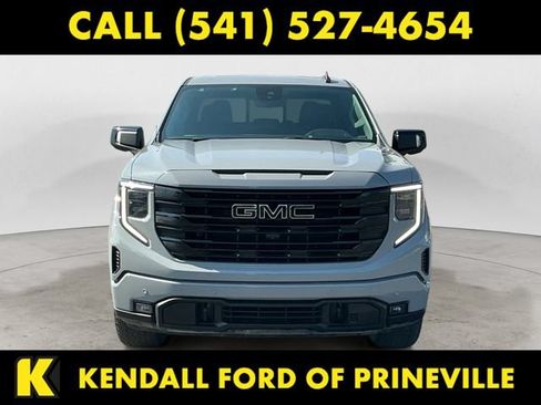 Used 2024 GMC Sierra 1500 Elevation w/ Elevation Premium Package AWD/4WD image 2