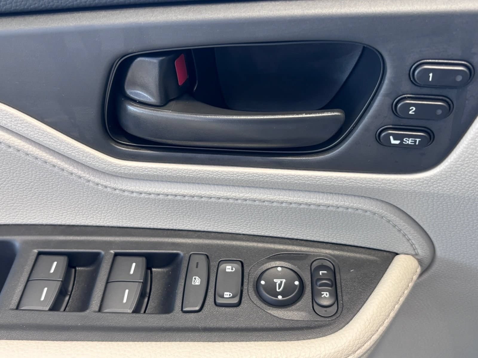 New 2027 Honda Odyssey EX-L image 16