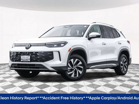Certified 2026 Volkswagen Tiguan S AWD/4WD image 2