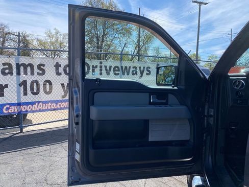 Used 2014 Ford F150 XLT w/ Equipment Group 302A Luxury AWD/4WD image 12