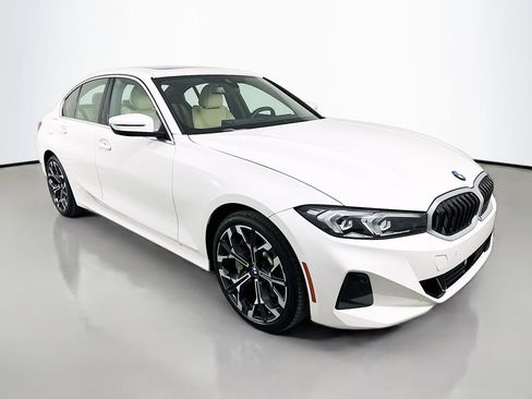 Used 2025 BMW 330i Sedan w/ Convenience Package image 3