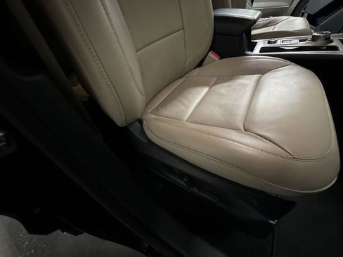 Used 2023 Ford Explorer Limited image 27