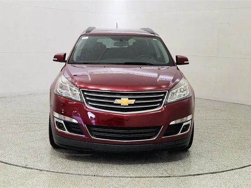 Used 2015 Chevrolet Traverse LT w/ Style and Technology Package FWD image 2