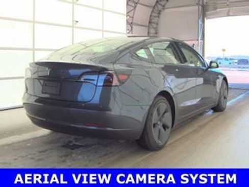 Used 2023 Tesla Model 3 Standard Range image 4