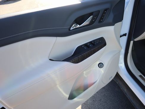 Used 2023 GMC Acadia Denali w/ Denali Ultimate Package image 20