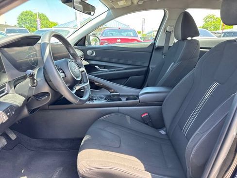 Used 2023 Hyundai Elantra SEL w/ Convenience Package FWD image 13