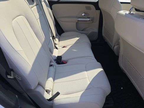 Certified 2025 Mercedes-Benz GLB 250 4MATIC image 19