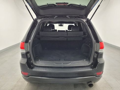 Used 2019 Jeep Grand Cherokee Laredo image 29