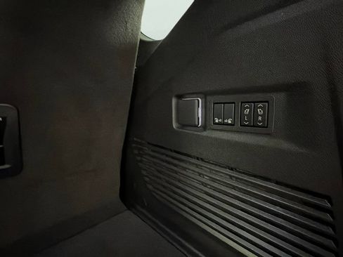Certified 2025 Chevrolet Tahoe Premier RWD image 30