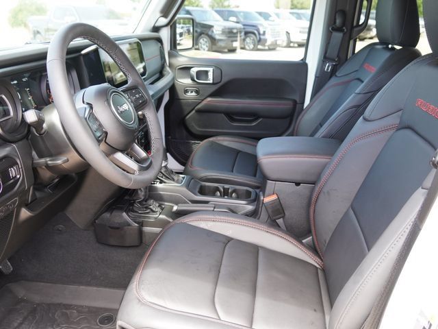 Used 2026 Jeep Wrangler Unlimited Rubicon AWD/4WD image 15