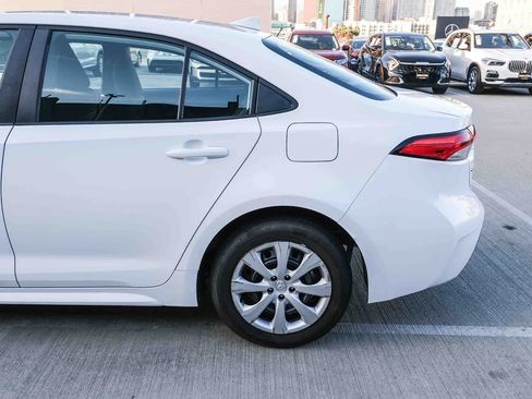 Used 2024 Toyota Corolla LE FWD image 8