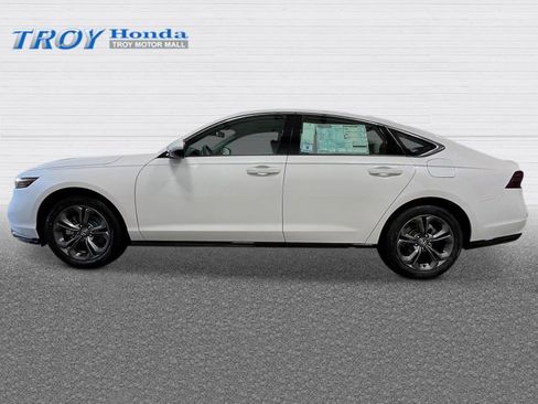 New 2026 Honda Accord EX-L image 2