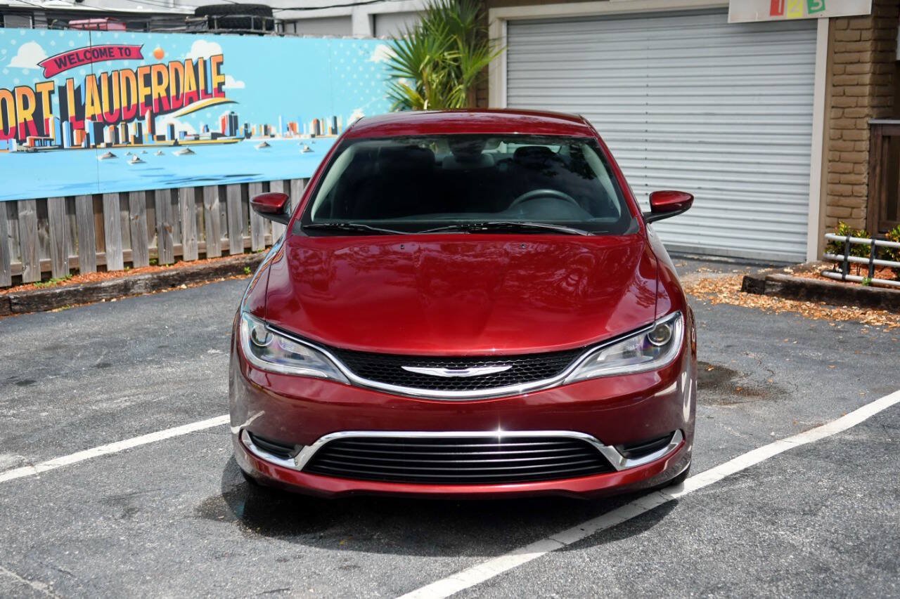 Used 2015 Chrysler 200 Limited FWD image 2