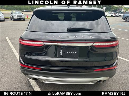 Used 2023 Lincoln Corsair AWD image 4