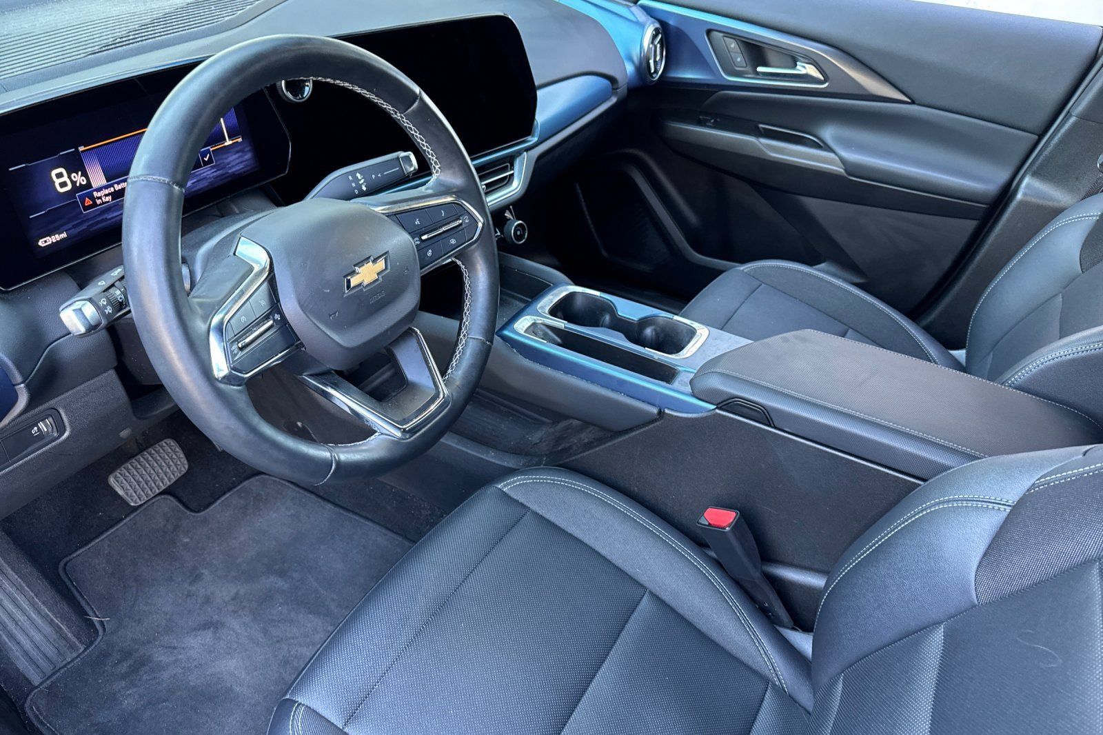 Used 2024 Chevrolet Equinox EV LT w/ LPO, Trailering Package AWD/4WD image 11