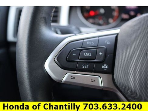 Used 2021 Volkswagen Atlas Cross Sport SE image 12