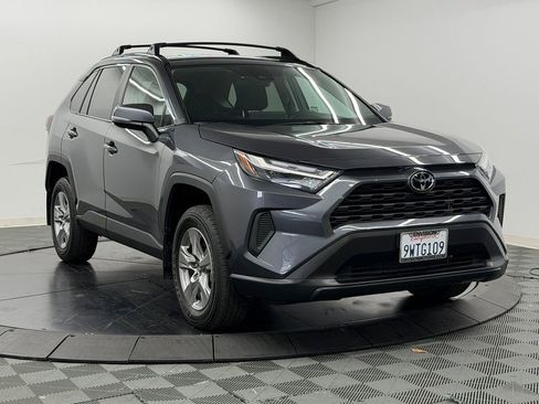 Used 2025 Toyota RAV4 XLE FWD image 6