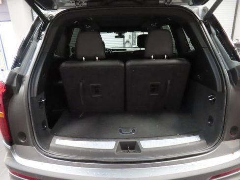 Used 2024 Cadillac XT6 Luxury FWD image 19