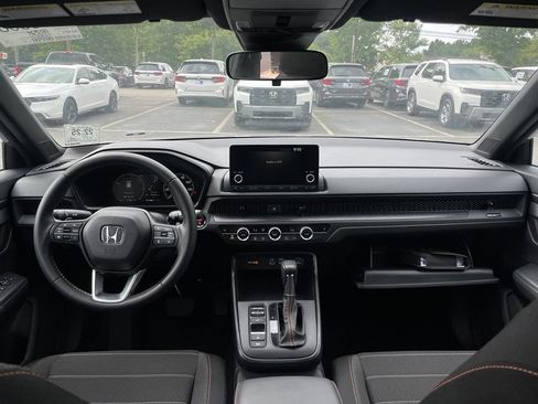 Used 2025 Honda CR-V Sport image 5