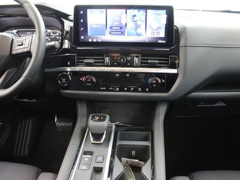 New 2026 Nissan Pathfinder SV FWD image 20
