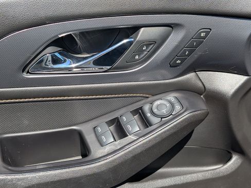 Used 2019 Chevrolet Traverse Premier AWD/4WD image 23