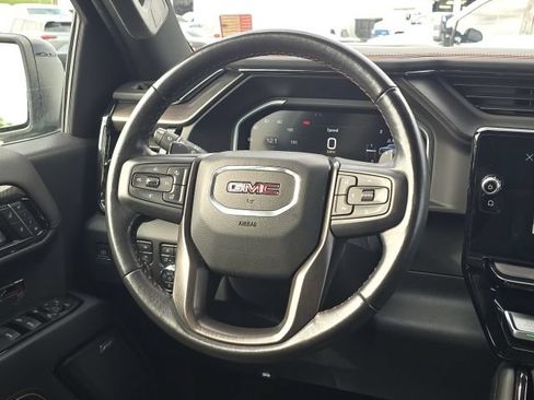 Used 2023 GMC Sierra 1500 AT4 w/ AT4 Premium Package AWD/4WD image 38