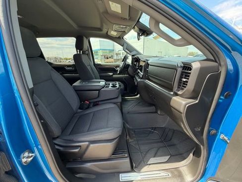 Used 2024 Chevrolet Silverado 1500 RST AWD/4WD image 21
