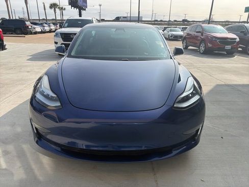 Used 2020 Tesla Model 3 Long Range image 2