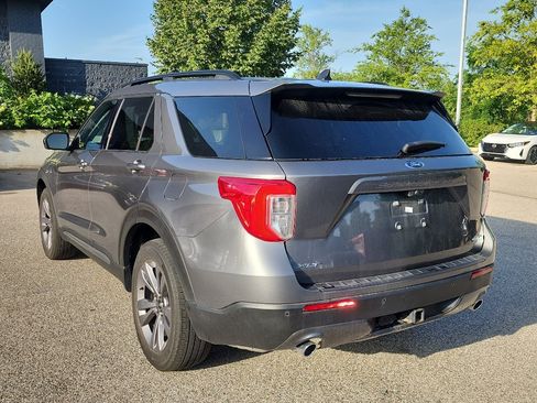 Used 2023 Ford Explorer XLT w/ Equipment Group 202A AWD/4WD image 5