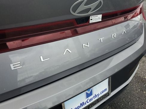 Certified 2025 Hyundai Elantra Sport FWD image 8