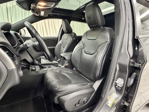 Used 2021 Jeep Cherokee Latitude Lux 80th Anniv w/ Quick Order Package 26U 80TH AWD/4WD image 28