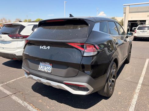 Used 2024 Kia Sportage EX FWD image 5
