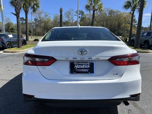 Used 2024 Toyota Camry LE image 9