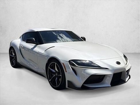 Used 2021 Toyota Supra w/ Safety & Technology Package RWD image 3
