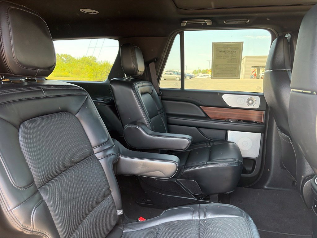 Used 2020 Lincoln Navigator Reserve w/ Luxury Package AWD/4WD image 14